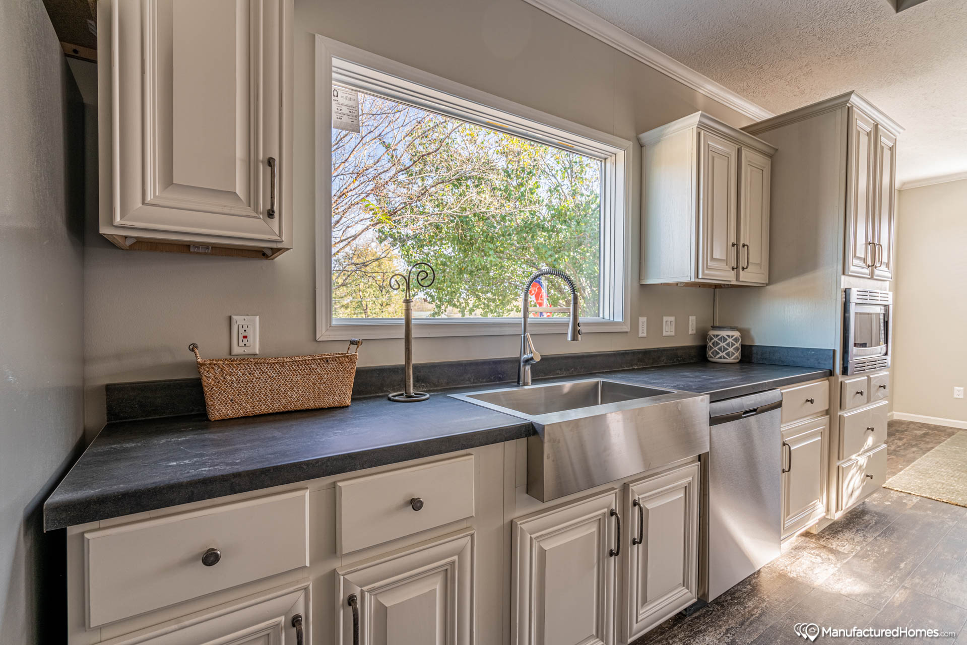 ON CLEARANCE The Abigail 742 For Sale by Magnolia Estates of Vicksburg